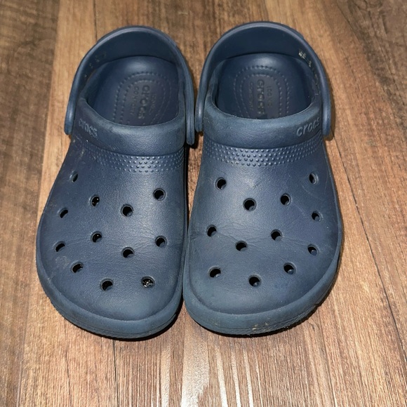 CROCS Kids Navy Blue size 12 - Picture 1 of 3